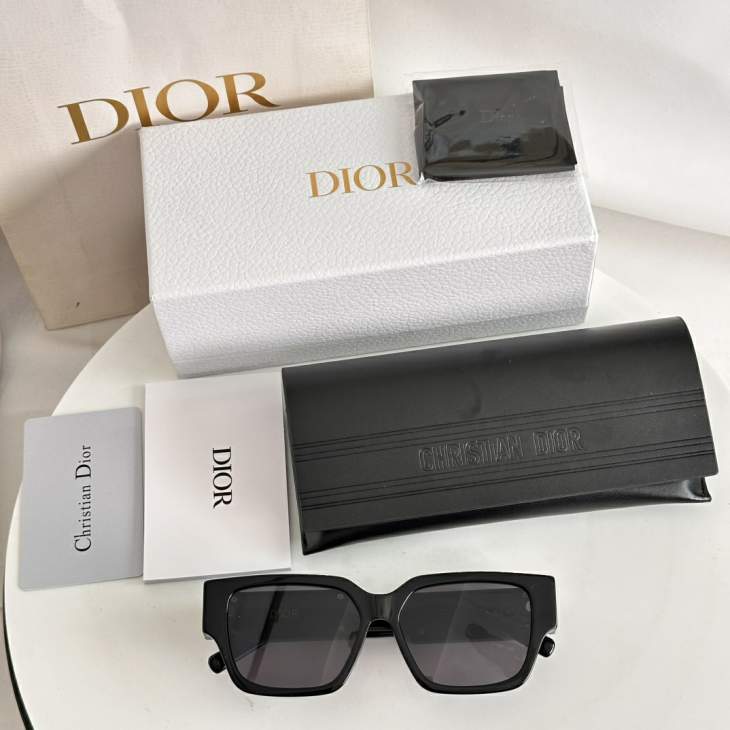 Picture of Dior Sunglasses _SKUfw77169611fw